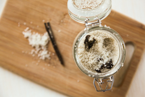 Vanilla-Extract-Sugar-Salt-Eat-The-Love-Irvin-Lin-3