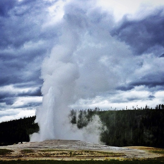 Old Faithful in Yellowstone National Park. Photo by Irvin Lin of Eat the Love. www.eatthelove.com