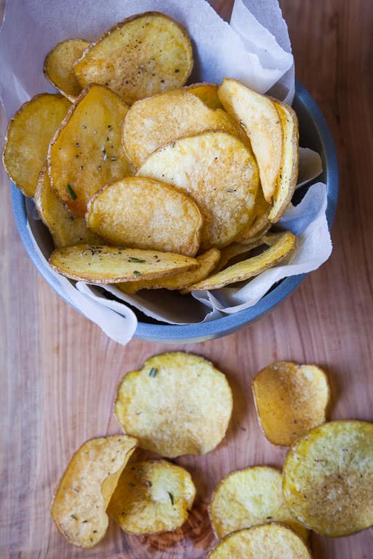 These are homemade potato chips. Photo and recipe by Irvin Lin of Eat the Love. www.eatthelove.com