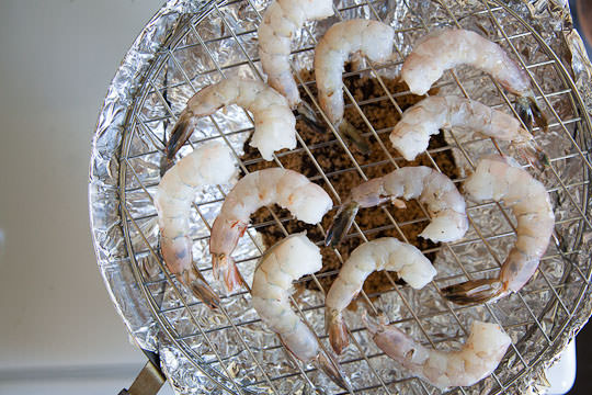 Put the shrimp on the rack. Photo by Irvin Lin of Eat the Love. www.eatthelove.com