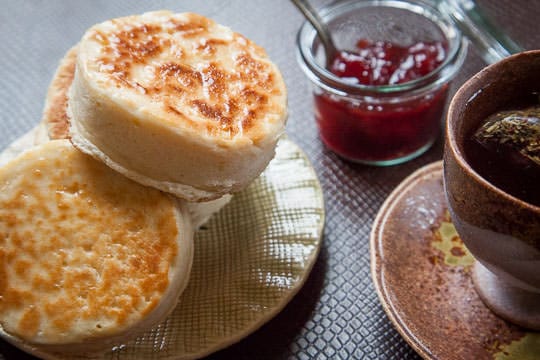 Crumpet Recipe. Photo by Irvin Lin of Eat the Love.