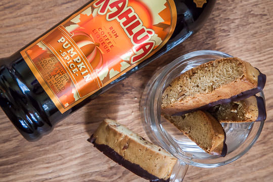 Chocolate Dipped Kahlúa Pumpkin Spice Almond Biscotti Recipe. Photo by Irvin Lin of Eat the Love.