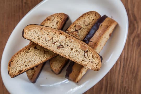 Chocolate Dipped Kahlúa Pumpkin Spice Almond Biscotti Recipe. Photo by Irvin Lin of Eat the Love.