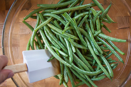 Toss the green beans with olive oil and salt and pepper. Photo and recipe by Irvin Lin of Eat the Love.