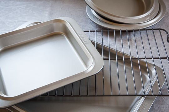 Anolon 5-piece bakeware set. Photo by Irvin Lin of Eat the Love.