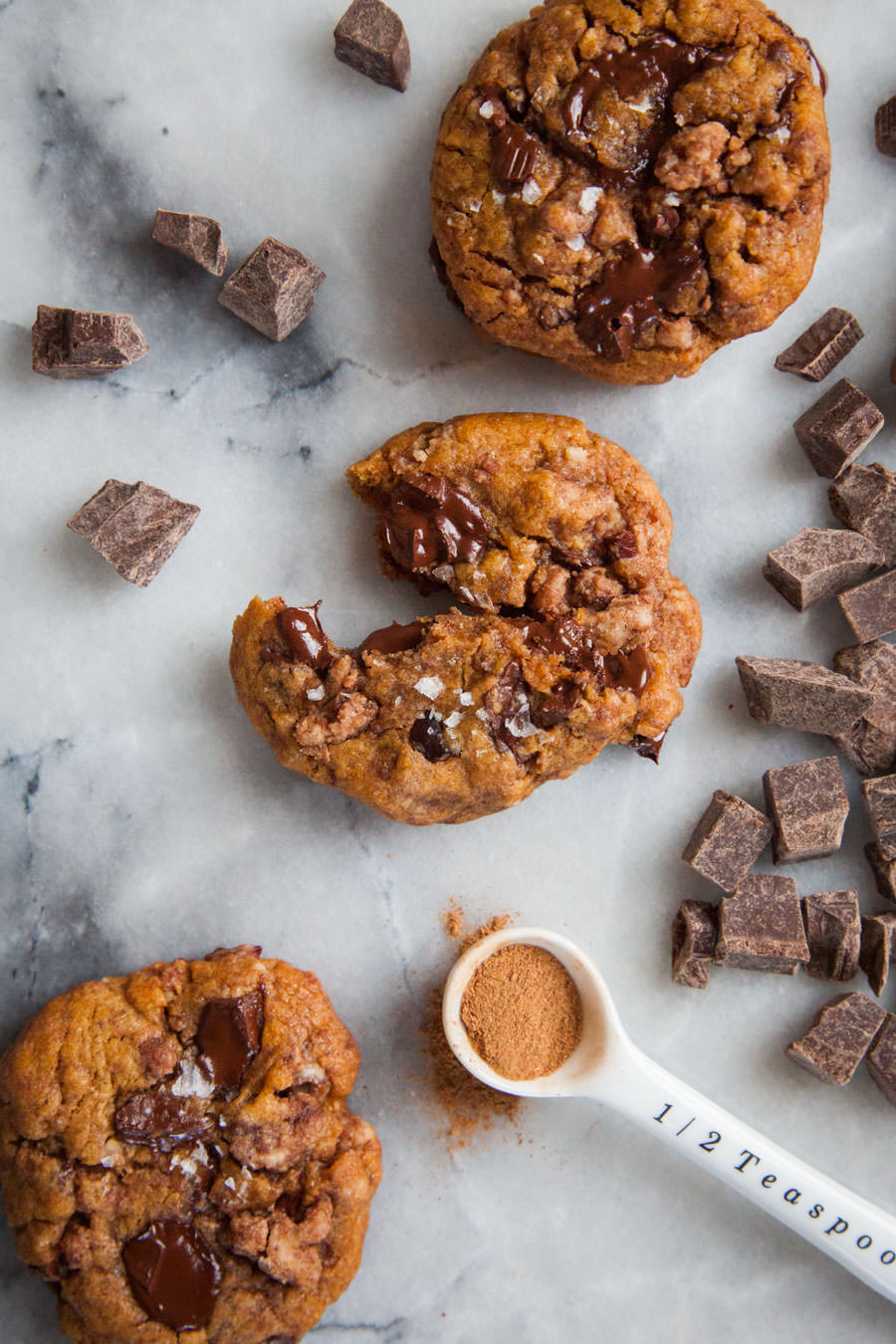 Pumpkin Chocolate Chip Cookies with Pumpkin Spice Streusel! Recipe by Irvin Lin of Eat the Love.