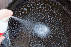 spray a 10-inch skillet with cooking oil.